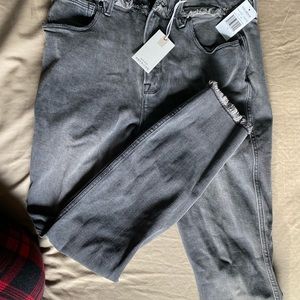 Good America Good Curve Skinny Crop